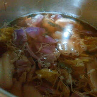 紫キャベツと白菜キノコのほたて風味スープ